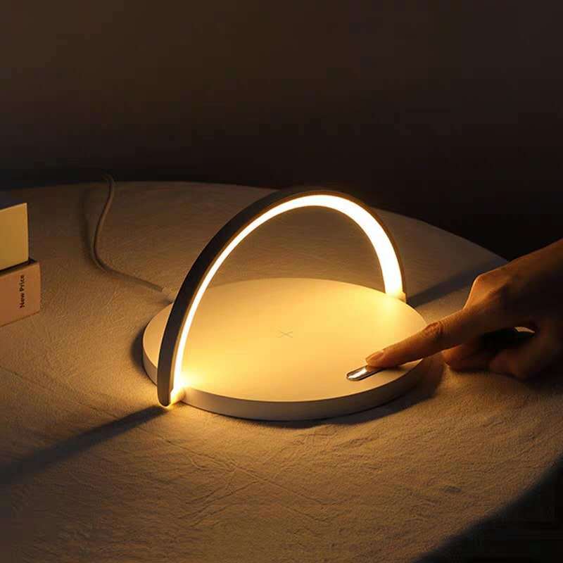 Fast Qi Wireless Charger Table Lamp