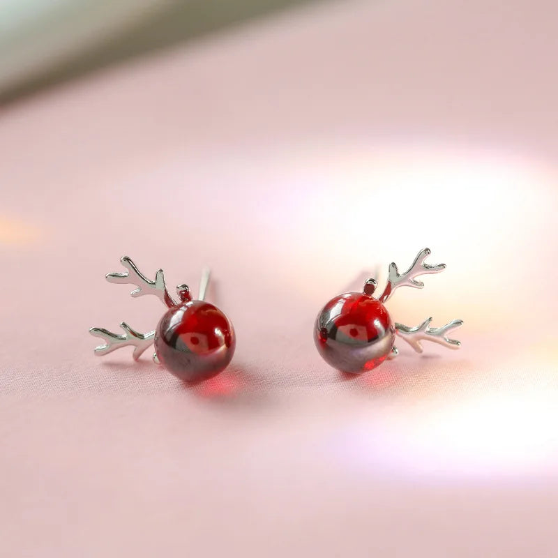 New Creative Christmas Ornaments Stylish Christmas Elk Crystal Deer Stud Earrings Women Fashion Jewelry Gift Christmas Ornaments
